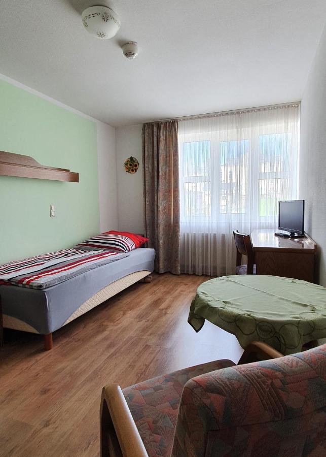 City Hotel Bauer Лимбах-Оберфрона Экстерьер фото
